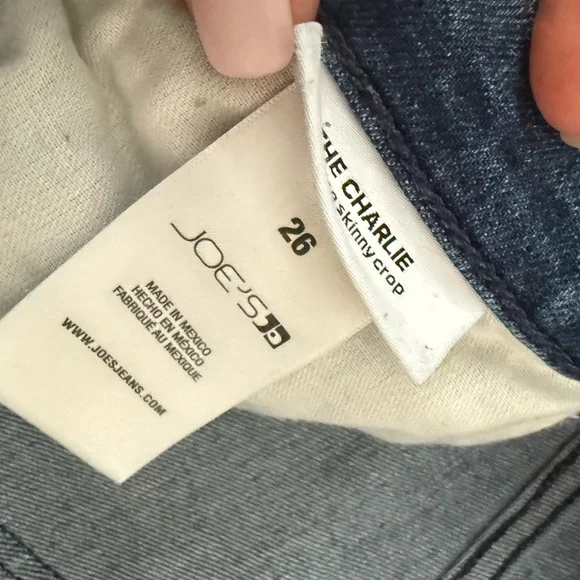 Joe’s Jeans The Charlie High Rise Skinny Crop Denim Size 26 Medium wash distress - Picture 7 of 9